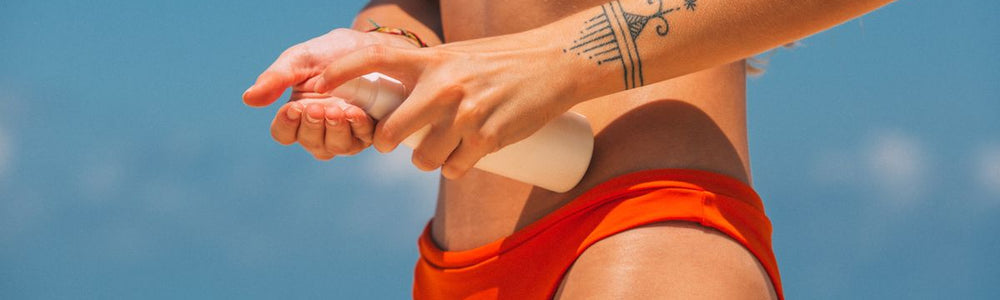 Sunscreen guide for eczema-prone skin covering fragrance-free SPF, mineral filters, testing, and reapplication.