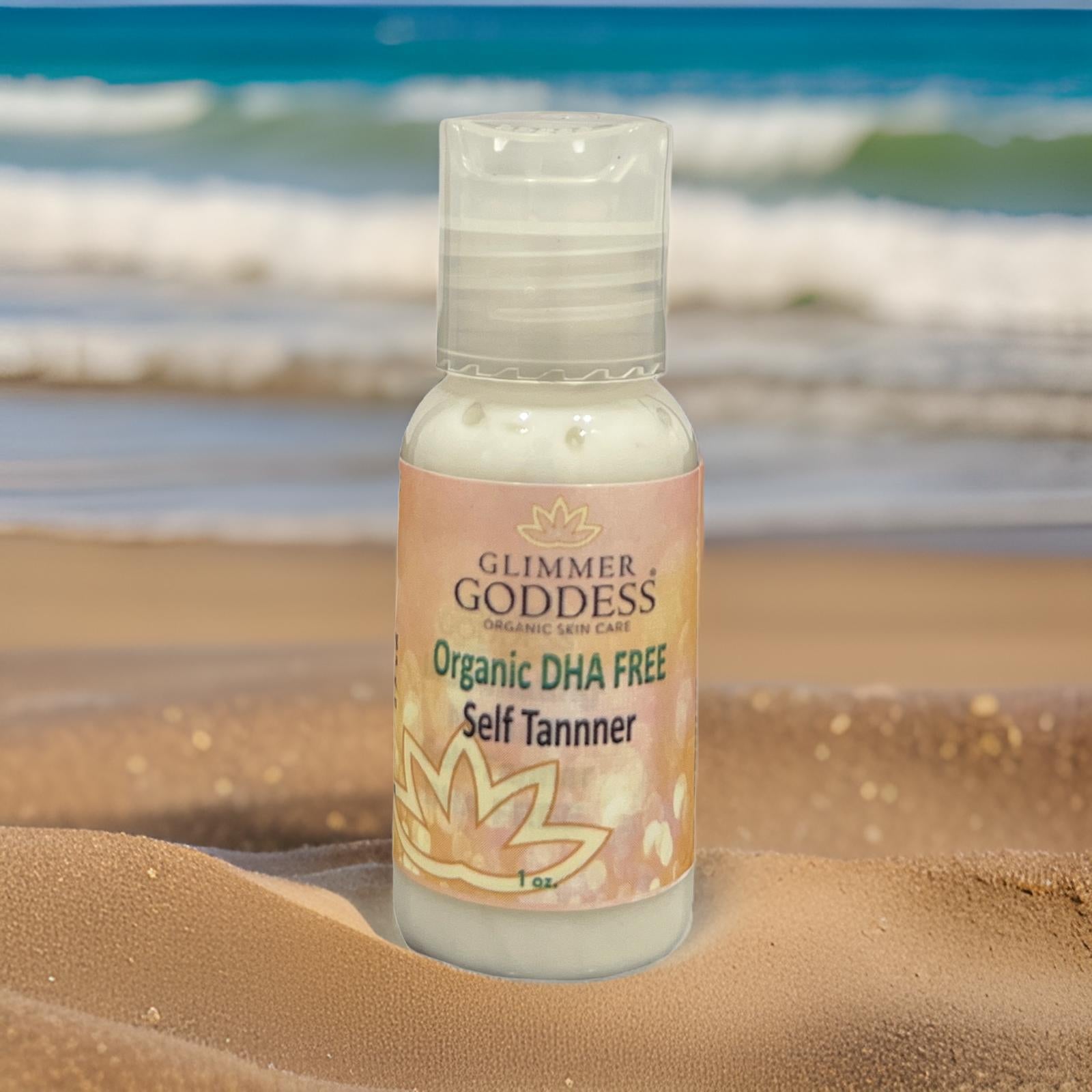 Glimmer Goddess Organic Self Tanner Deluxe Sample in 1oz dark shade, DHA-free formula for natural sunless tanning.