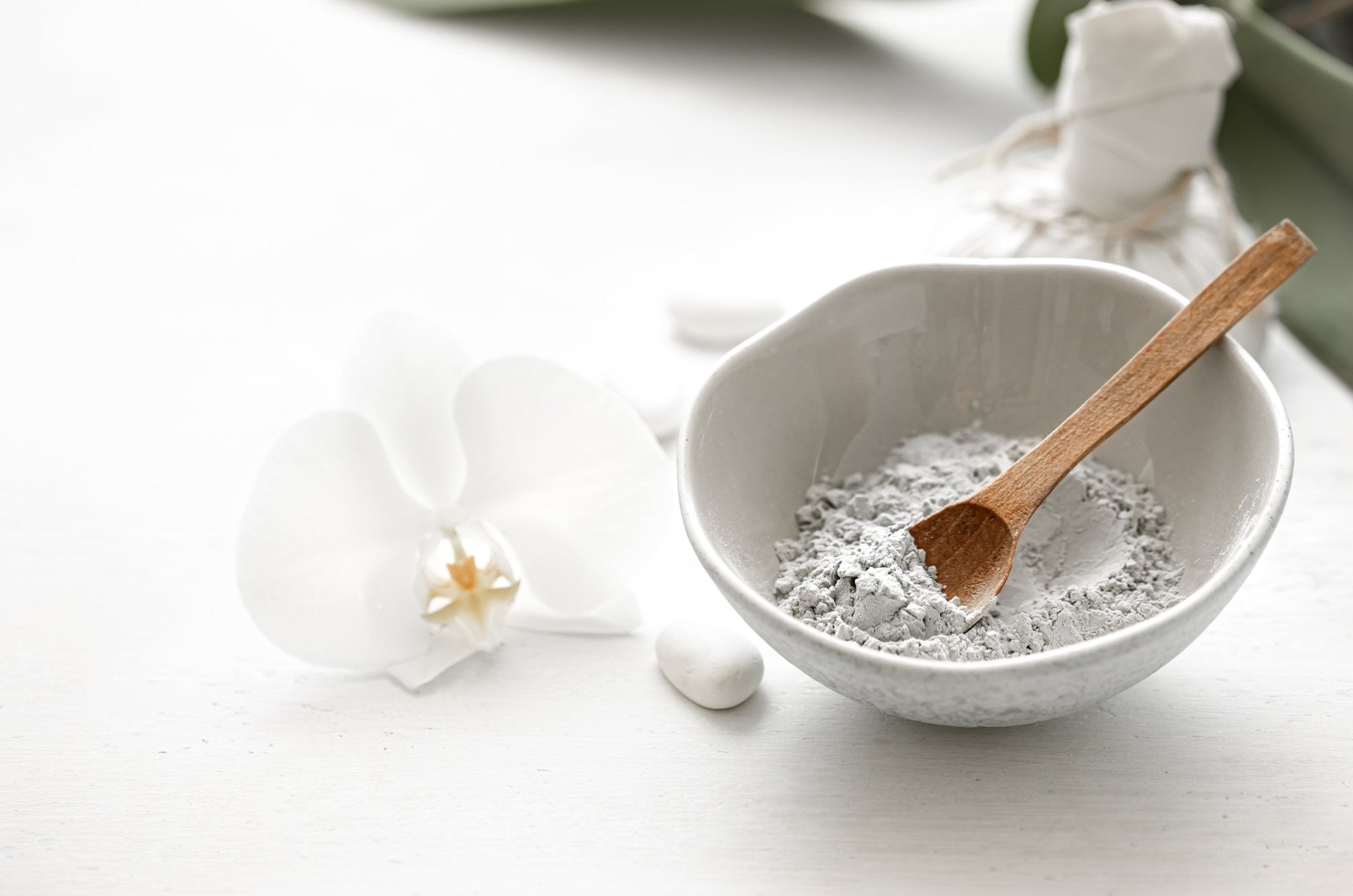Organic Dead Sea Mud Mask With Bentonite Clay - Exfoliate & Rejuvenate - Glimmer Goddess® Organic Skin Care