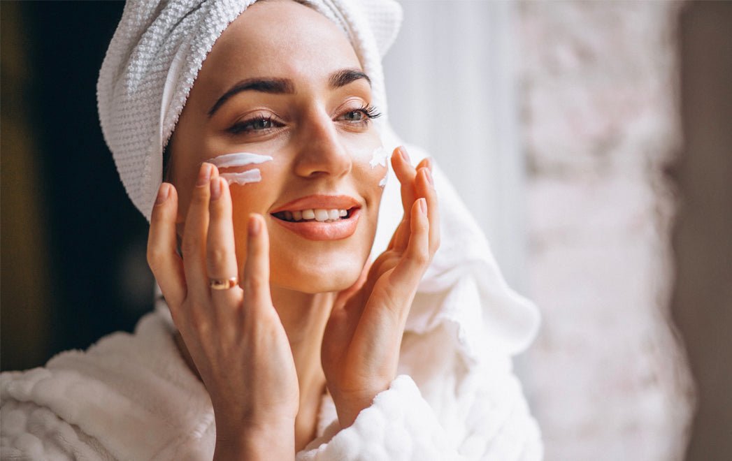 Dewy Delights: Navigating the World of Facial Moisturizers to Find Your Perfect Match - Glimmer Goddess® Organic Skin Care