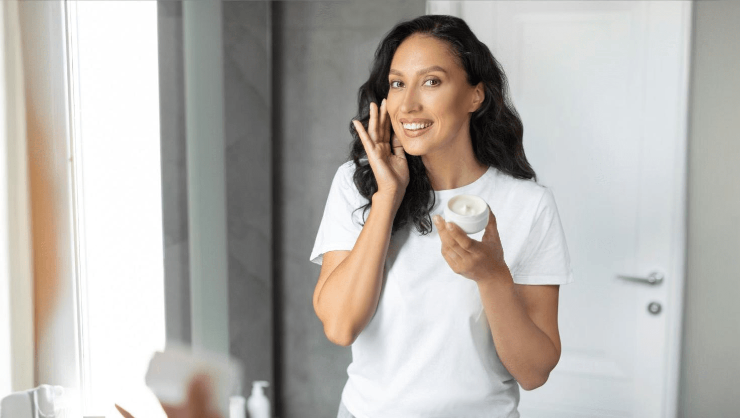 The Ultimate Guide to Glimmer Goddess Face and Night Creams: Hydration, Protection, and Radiance - Glimmer Goddess® Organic Skin Care